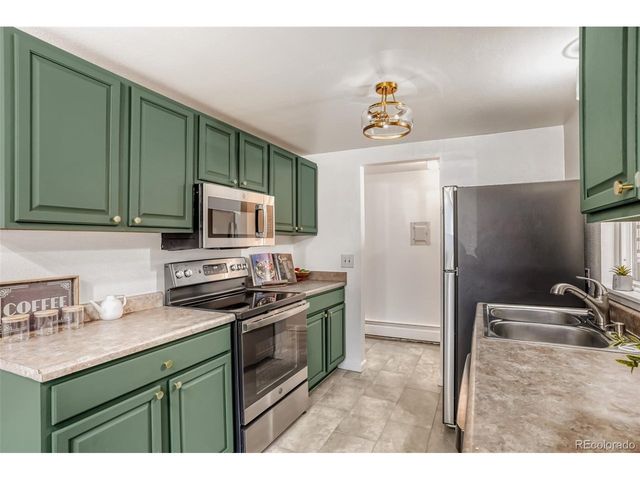 2190 S Holly St 105, Denver, CO 80222