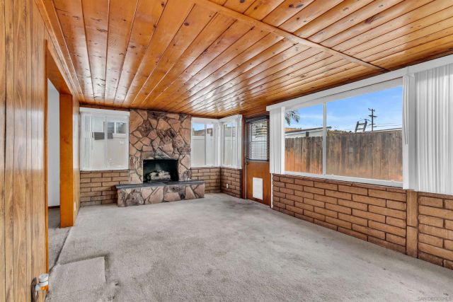 901 Saint George Ct, Spring Valley, CA 91977