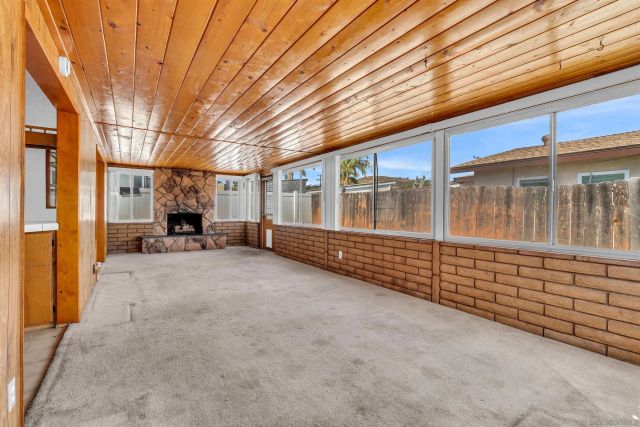 901 Saint George Ct, Spring Valley, CA 91977