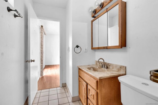 901 Saint George Ct, Spring Valley, CA 91977