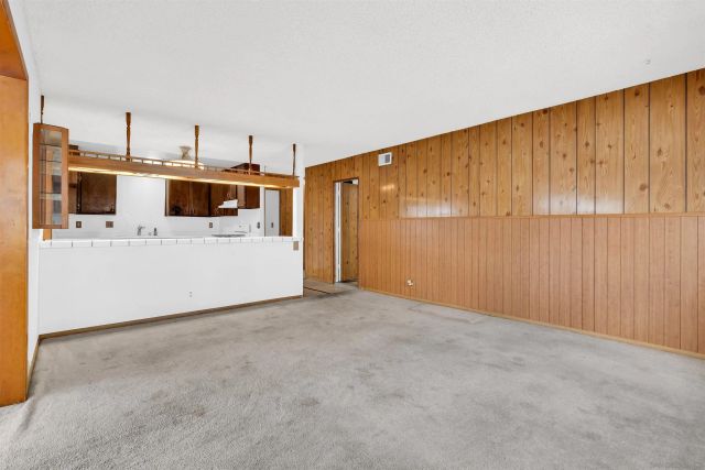 901 Saint George Ct, Spring Valley, CA 91977