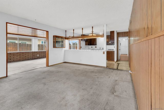 901 Saint George Ct, Spring Valley, CA 91977