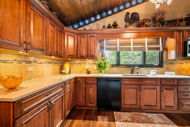 10855 W 151st Street, Orland Park, IL 60467