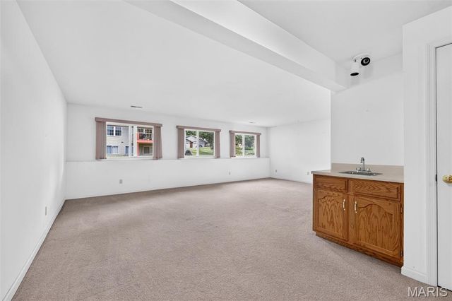 2960 Sylvan Lane 5D, St Charles, MO 63301