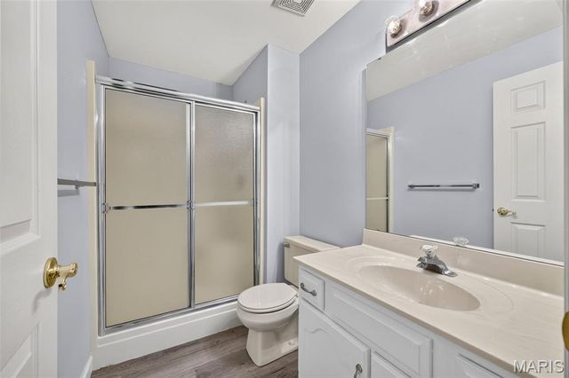 2960 Sylvan Lane 5D, St Charles, MO 63301