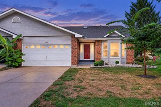 2960 Sylvan Lane 5D, St Charles, MO 63301