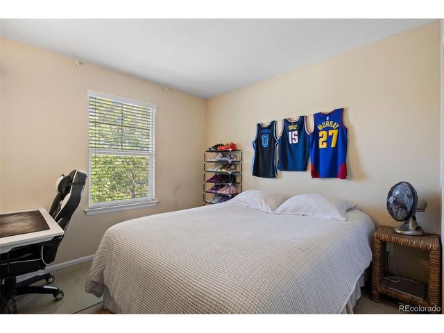 5321 Windflower Ln, Highlands Ranch, CO 80130