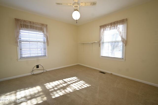 9107 Danby Ct, Louisville, KY 40291