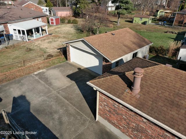 9107 Danby Ct, Louisville, KY 40291