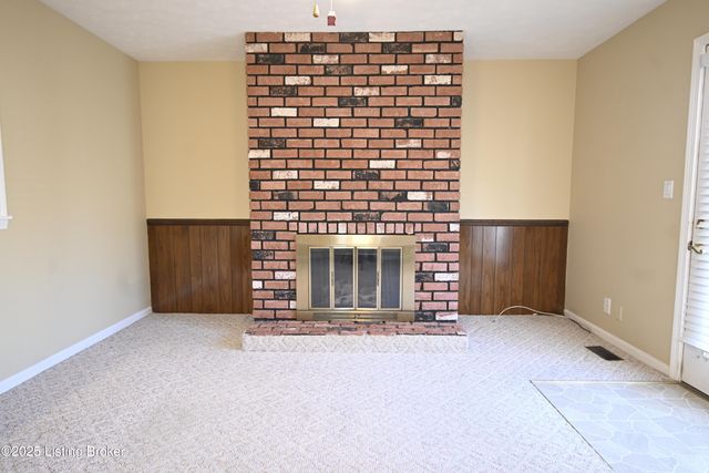 9107 Danby Ct, Louisville, KY 40291