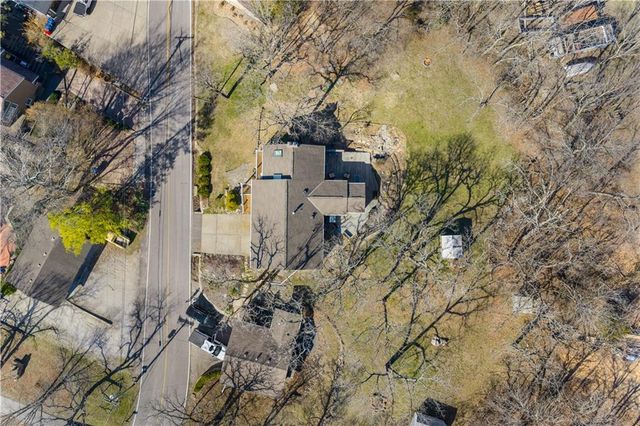 57 Y Street, Lake Lotawana, MO 64086