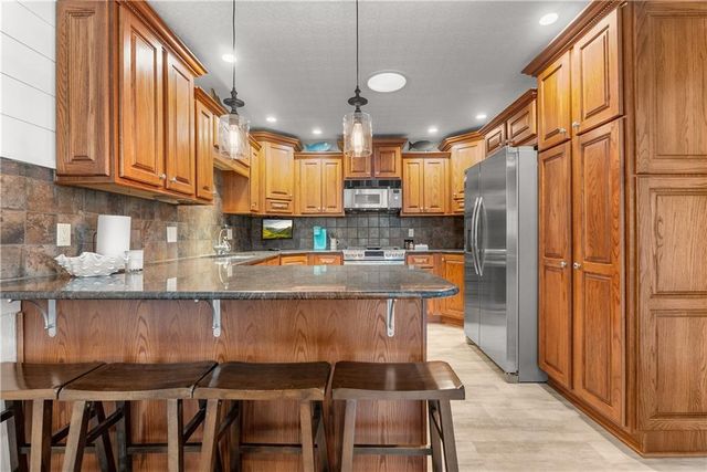 57 Y Street, Lake Lotawana, MO 64086