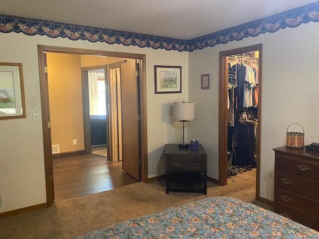 1807 BLUFF POINTE DR, Columbia, MO 65201