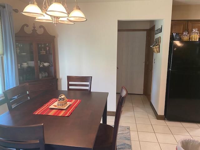 1807 BLUFF POINTE DR, Columbia, MO 65201