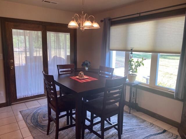 1807 BLUFF POINTE DR, Columbia, MO 65201