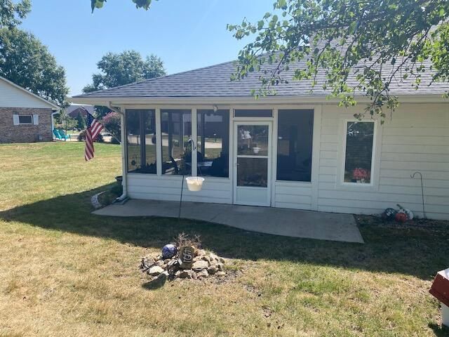1807 BLUFF POINTE DR, Columbia, MO 65201