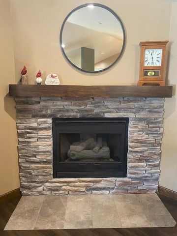 1807 BLUFF POINTE DR, Columbia, MO 65201