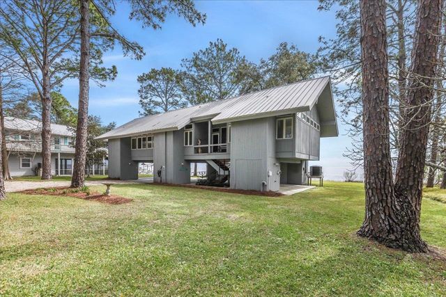 2488 HIGHWAY 98 EAST, Carrabelle, FL 32322