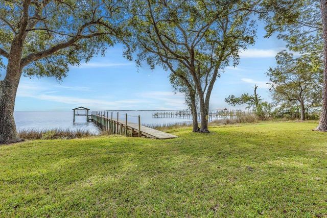 2488 HIGHWAY 98 EAST, Carrabelle, FL 32322
