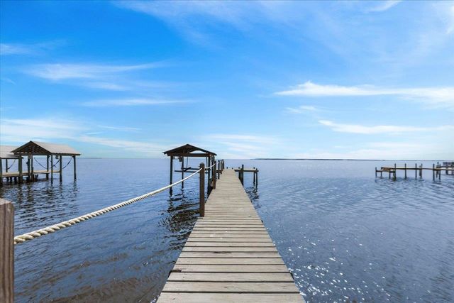 2488 HIGHWAY 98 EAST, Carrabelle, FL 32322
