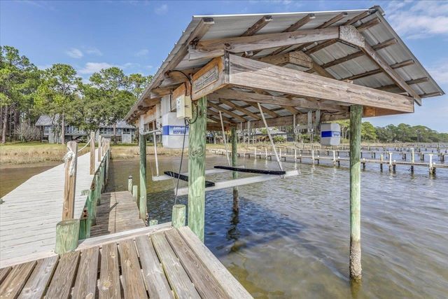 2488 HIGHWAY 98 EAST, Carrabelle, FL 32322
