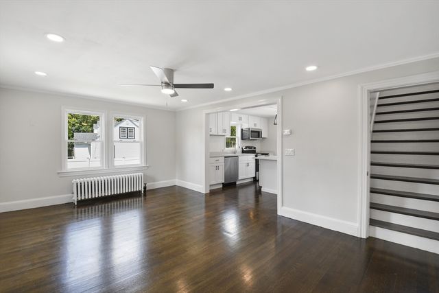 35 Richardson Rd, Fitchburg, MA 01420