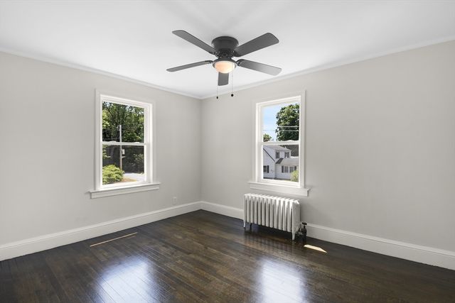 35 Richardson Rd, Fitchburg, MA 01420