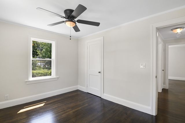 35 Richardson Rd, Fitchburg, MA 01420