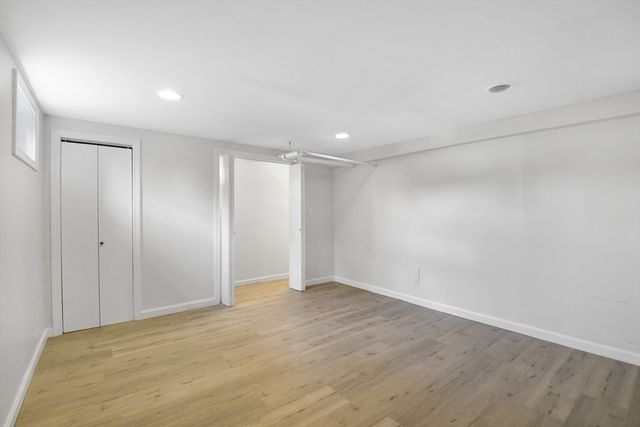 35 Richardson Rd, Fitchburg, MA 01420
