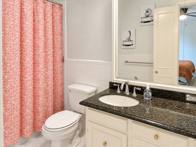 1650 Azteca Drive, Fort Worth, TX 76112