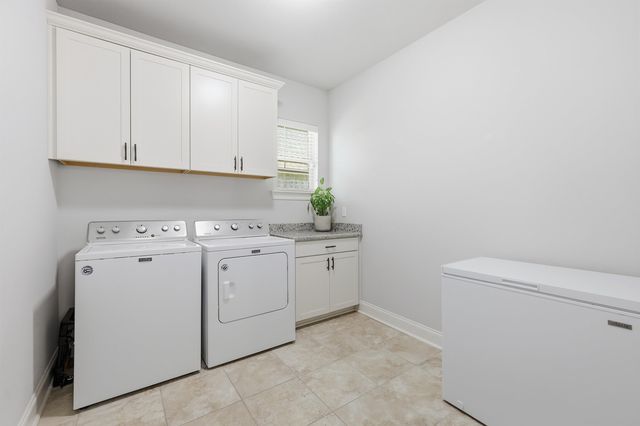 109 Kings Wood Avenue, Thibodaux, LA 70301