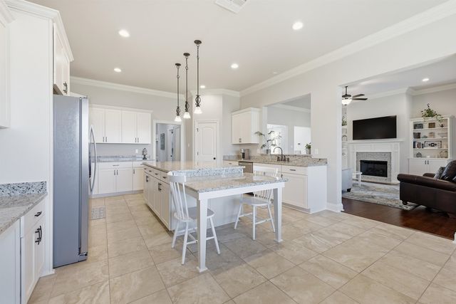 109 Kings Wood Avenue, Thibodaux, LA 70301