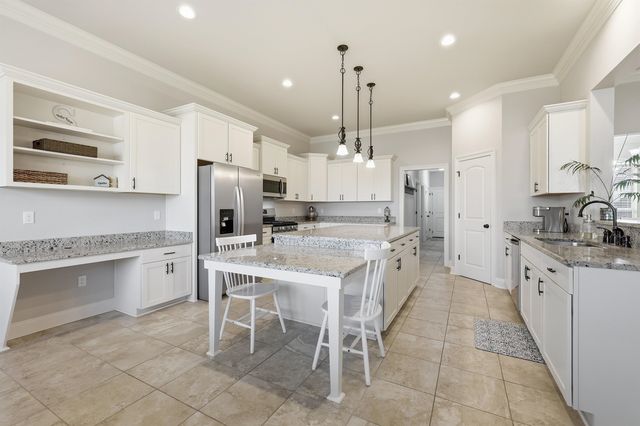 109 Kings Wood Avenue, Thibodaux, LA 70301
