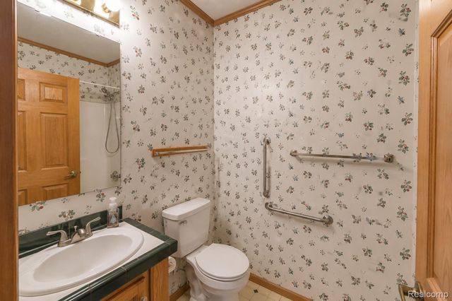 312 Cranberry Beach Boulevard, White Lake Charter Township, MI 48386