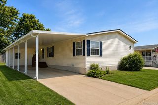 312 Cranberry Beach Boulevard, White Lake Charter Township, MI 48386