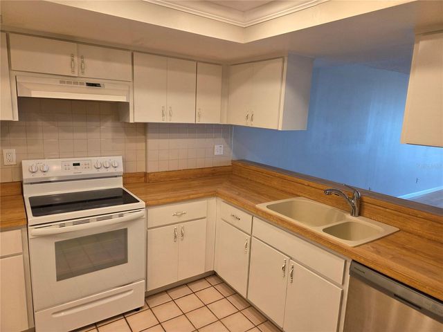 650 ISLAND WAY 202, Clearwater Beach, FL 33767