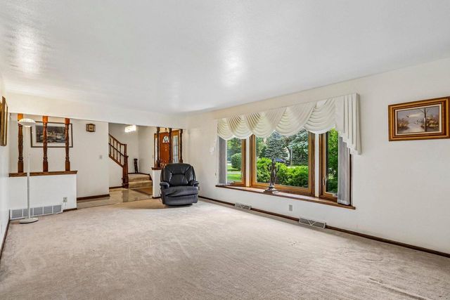 4185 Beaufort DRIVE, Brookfield, WI 53045