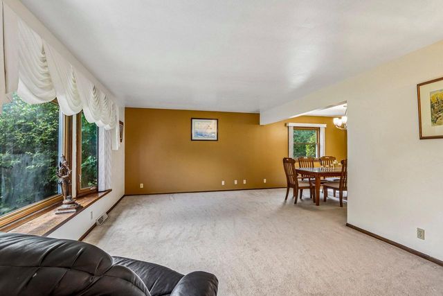 4185 Beaufort DRIVE, Brookfield, WI 53045