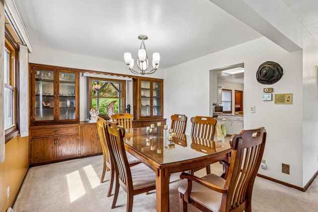 4185 Beaufort DRIVE, Brookfield, WI 53045
