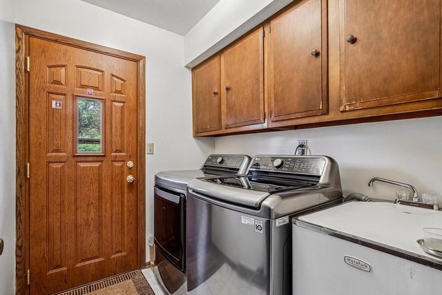 4185 Beaufort DRIVE, Brookfield, WI 53045