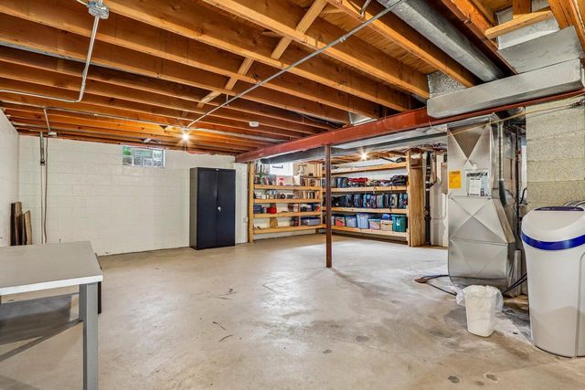 4185 Beaufort DRIVE, Brookfield, WI 53045