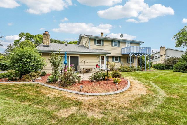 4185 Beaufort DRIVE, Brookfield, WI 53045
