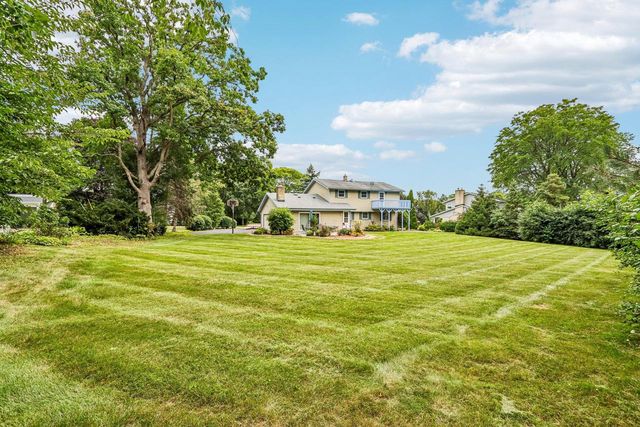 4185 Beaufort DRIVE, Brookfield, WI 53045