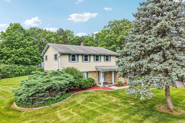 4185 Beaufort DRIVE, Brookfield, WI 53045