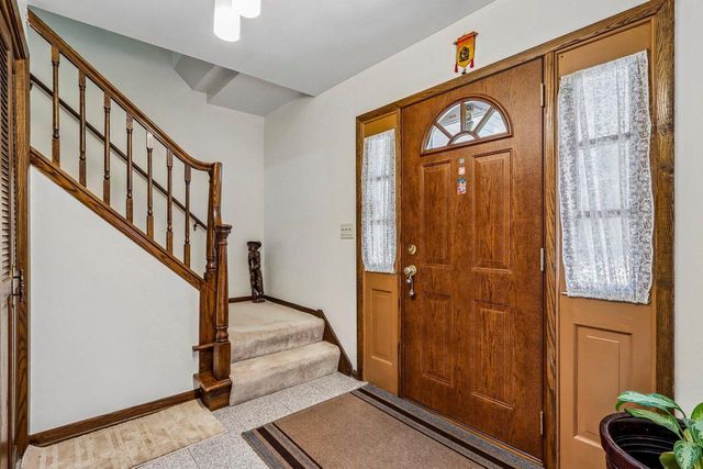 4185 Beaufort DRIVE, Brookfield, WI 53045