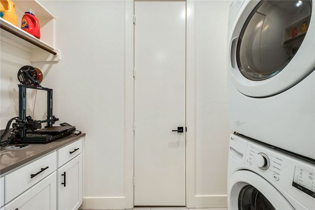 2944 Huffman Way, College Station, TX 77840