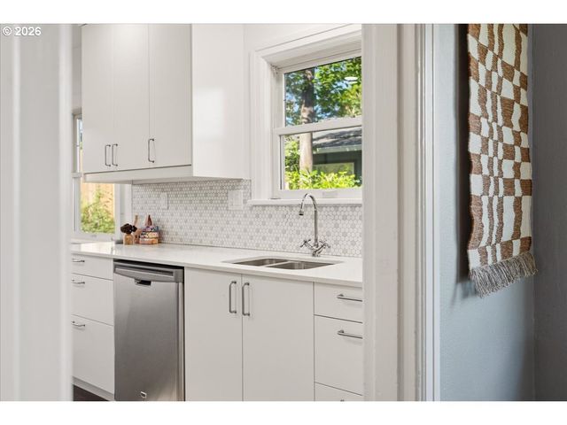 3036 Se PARK Ave, Milwaukie, OR 97222