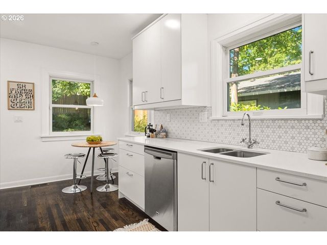 3036 Se PARK Ave, Milwaukie, OR 97222