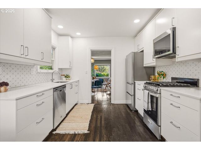3036 Se PARK Ave, Milwaukie, OR 97222