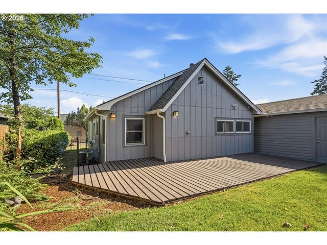 3036 Se PARK Ave, Milwaukie, OR 97222